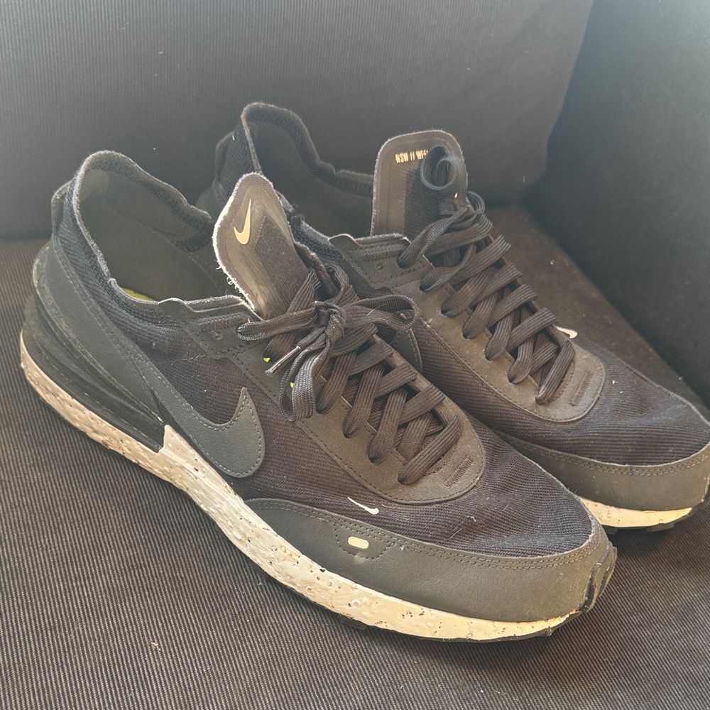Nike Men's Black and Gray Sneakers Waffle